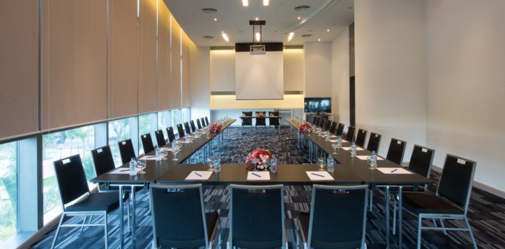 mice-section-meeting-room-kim-son-2