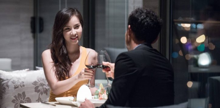restaurants-_-bars-section-premier-executive-lounge-photo2-2-2