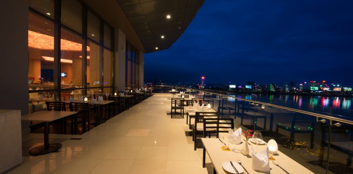 restaurant-bar-2