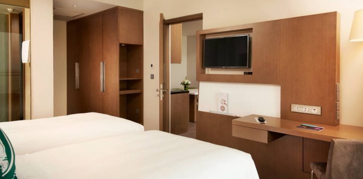 serviced-apartment-2-bedroom-twin-bed-3