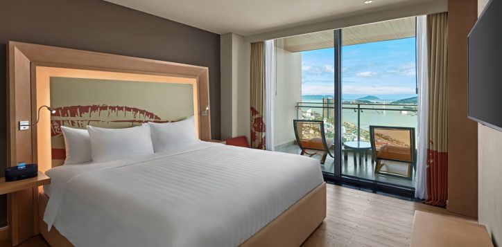 novotel-danang-premier-han-river-suite-2-2