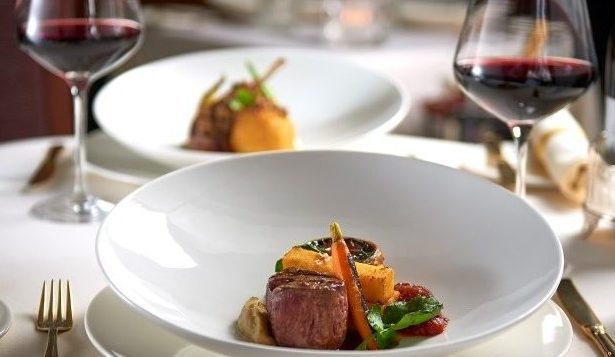 stylish-dishes-intimate-dinner-2