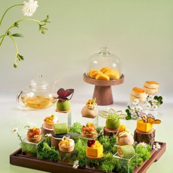 afternoon-tea-a-blooming-garden