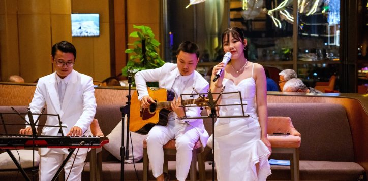 sunday-acoustic-dinner-at-novotel-danang-2