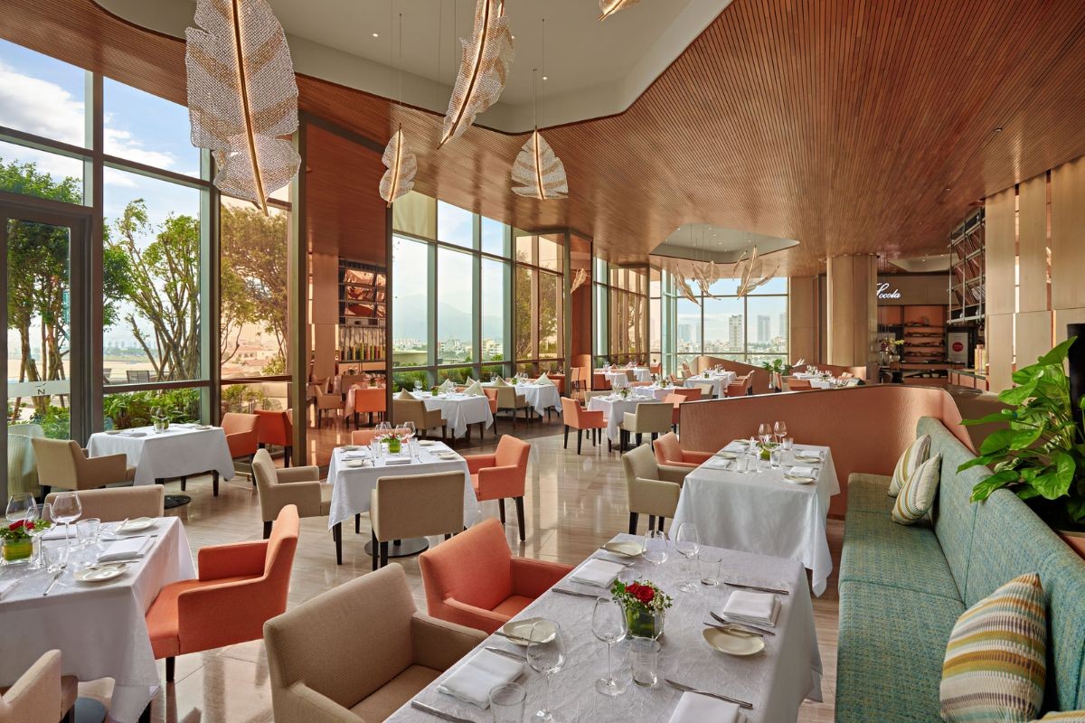 Novotel Danang Premier Han River - ダナンで味わうエリート美食体験