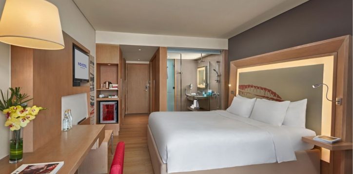 superior-room-view-novotel-danang-premier-han-river-2
