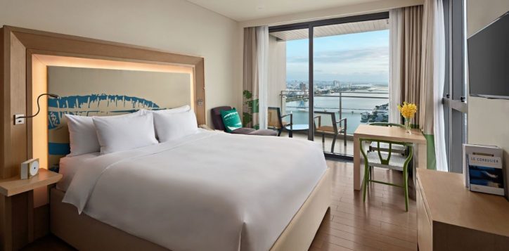 studio-apartment-bedroom-novotel-danang-premier-han-river-2