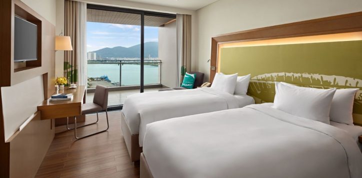 two-bedroom-apartment-with-river-view-novotel-danang-premier-han-river-2