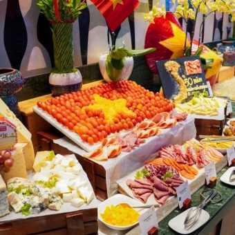 buffet-mung-dai-le-30-4-1-5